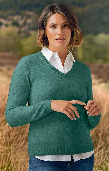 Ladies 2-Ply Cashmere V-Neck Sweater