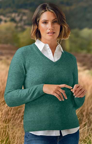 Ladies 2-Ply Cashmere V-Neck Sweater