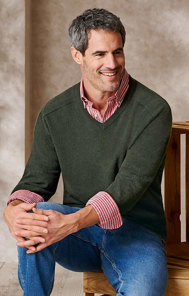 Men's Cashmere V Neck
