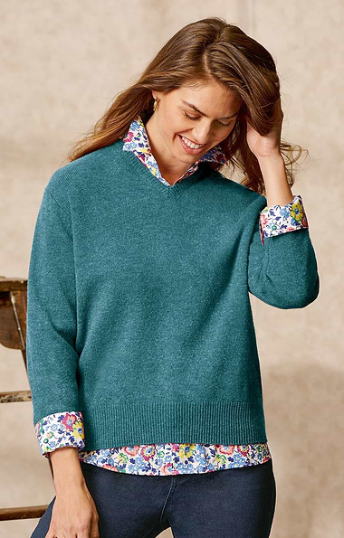 Ladies 3-Ply Cashmere V Neck