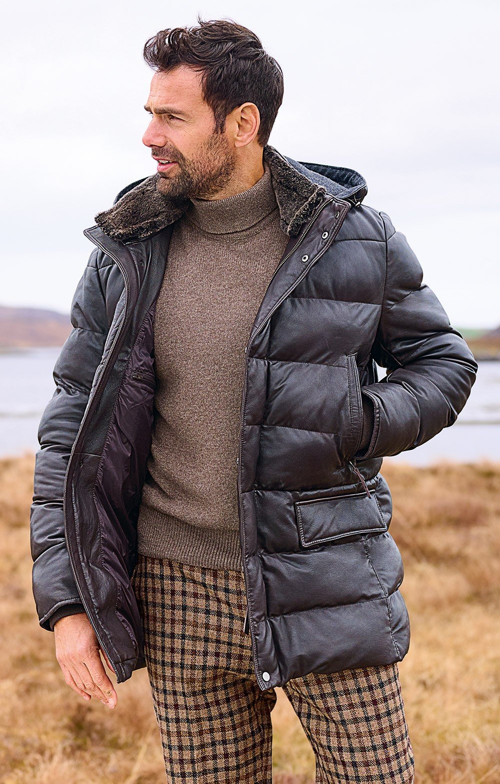 Mens Barbour International Harburn Wax Jacke, Blackt- House of Bruar