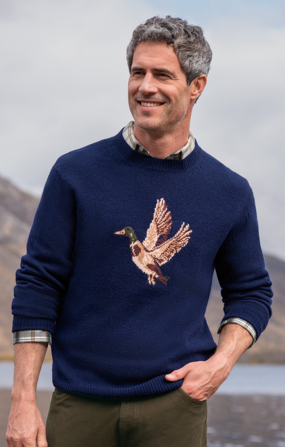 Men's Lambswool Graphic Crew Neck
